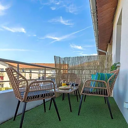 Spacieux/tres Calme Proche De L'aeroport Et Airbus Hotel 3*