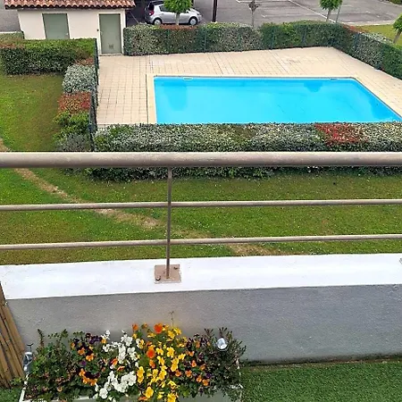 Hotel Spacieux/tres Calme Proche De L'aeroport Et Airbus 3*