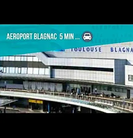 Spacieux/tres Calme Proche De L'aeroport Et Airbus